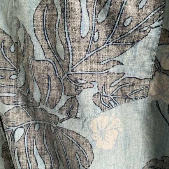 Izod  Hawaiian button down casual shirt size XL (C1) - Picture 2 of 4